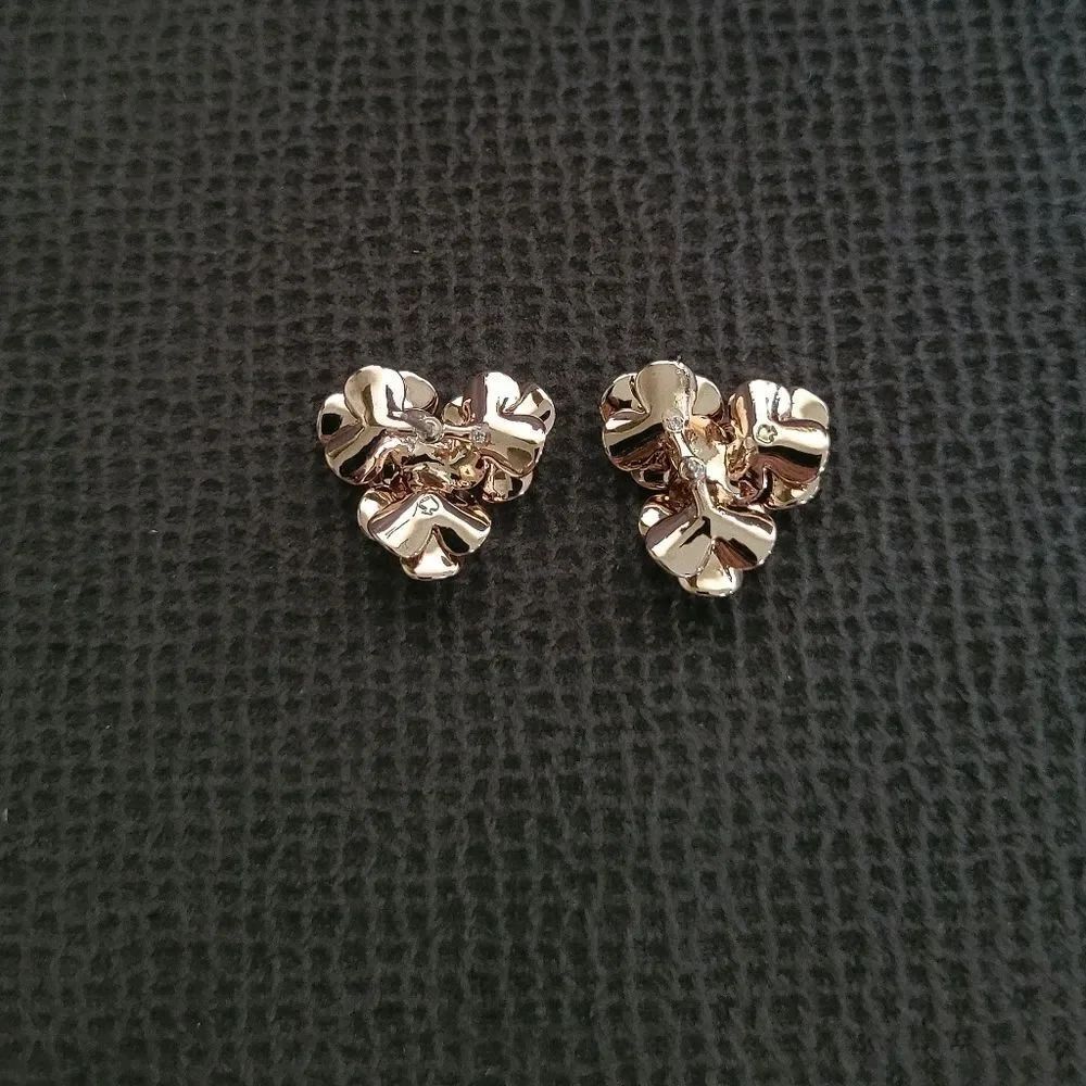 Kate Spade♠ "Shine On" Floral🌸 Cluster Earrings - Picture 6 of 16